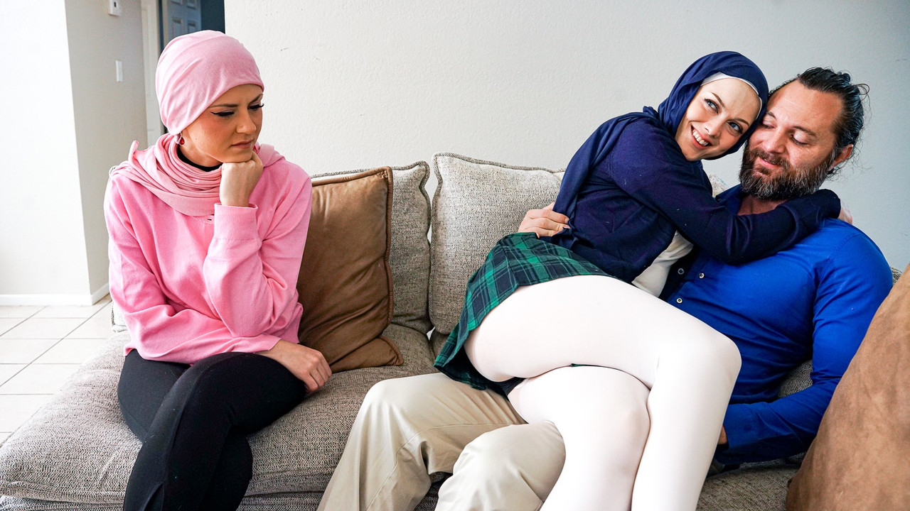 JacquieEtMichelTV 26 03 09 Amuse Adore 38 years old English teacher!