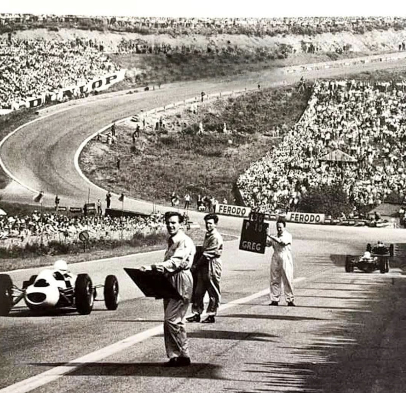 1AF24182-E298-46B3-9852-0BEE5DF13E7B