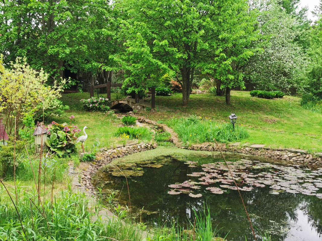 8F0B85DC-61FD-454C-A4A6-F744A24713BB