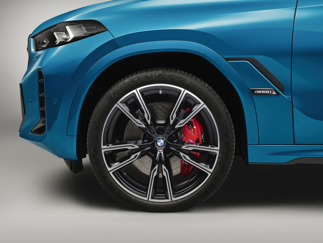P90492286_highRes_the-new-bmw-x6-m60i-