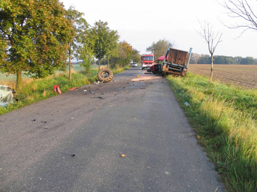 umonin-nehoda-traktor301014-09_galerie-980