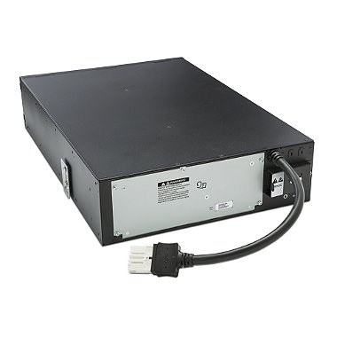 Bateria APC SRT192BP vista de um ângulo superior, mostrando a organização interna das baterias.