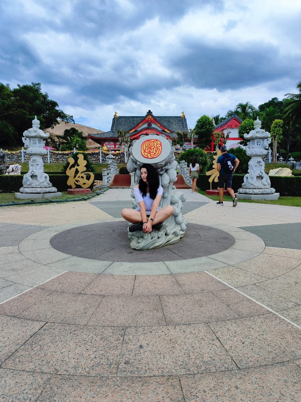 около китайского 008