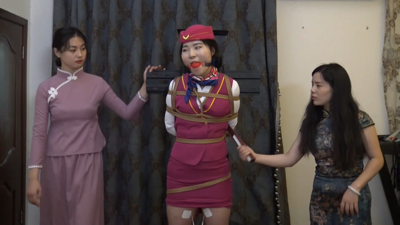 胜景影视 固定架上电击空姐女M.mp4_20220720_185201.575