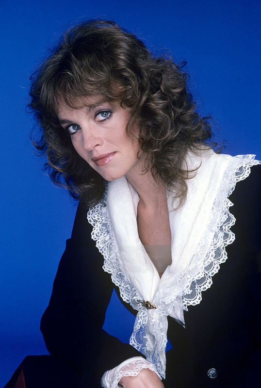 pamela_sue_martin_c03