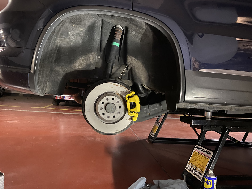 44F4BF27-36C1-46DA-BBEA-6B43930B172D