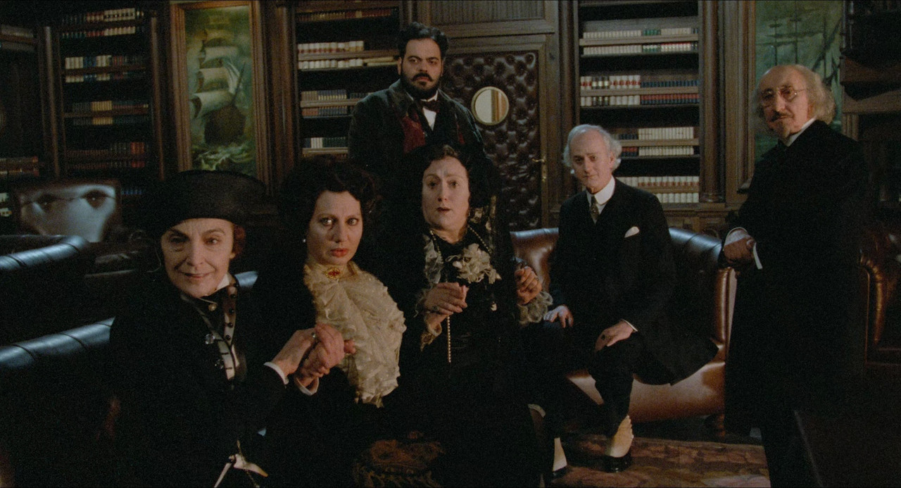 And the Ship Sails On (1983) Criterion.mkv_011442.728