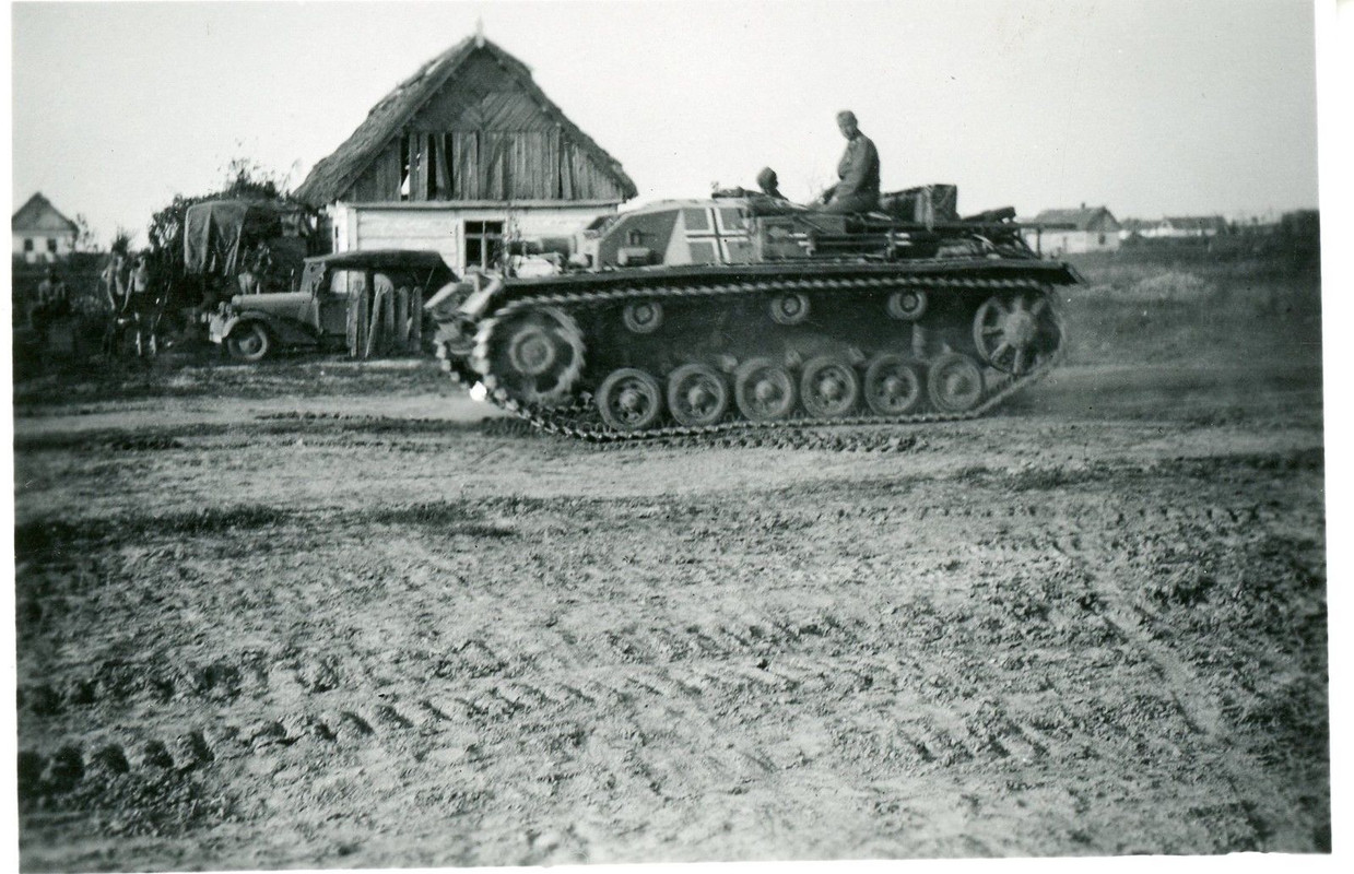 Russland StuG Sturmgeschütz Tank Sturmartillerie