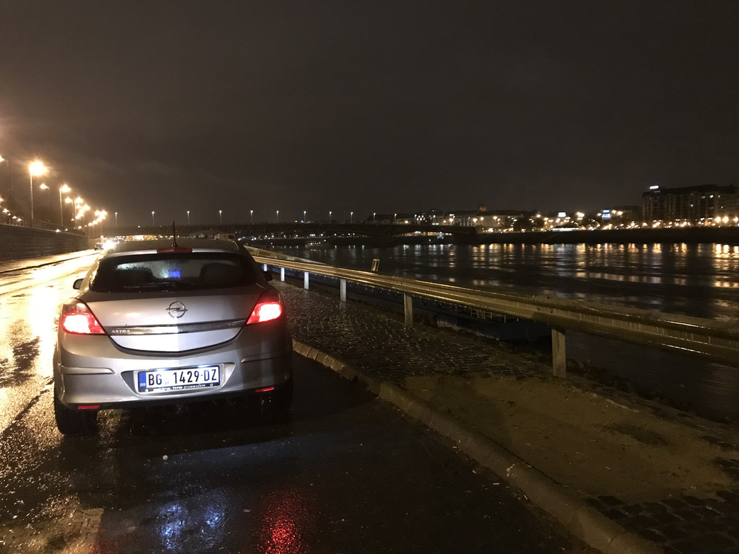 6E279709-423E-493C-8B16-F25ACB168A86