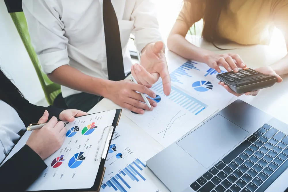 What Is The Difference Between Marketing And Sales