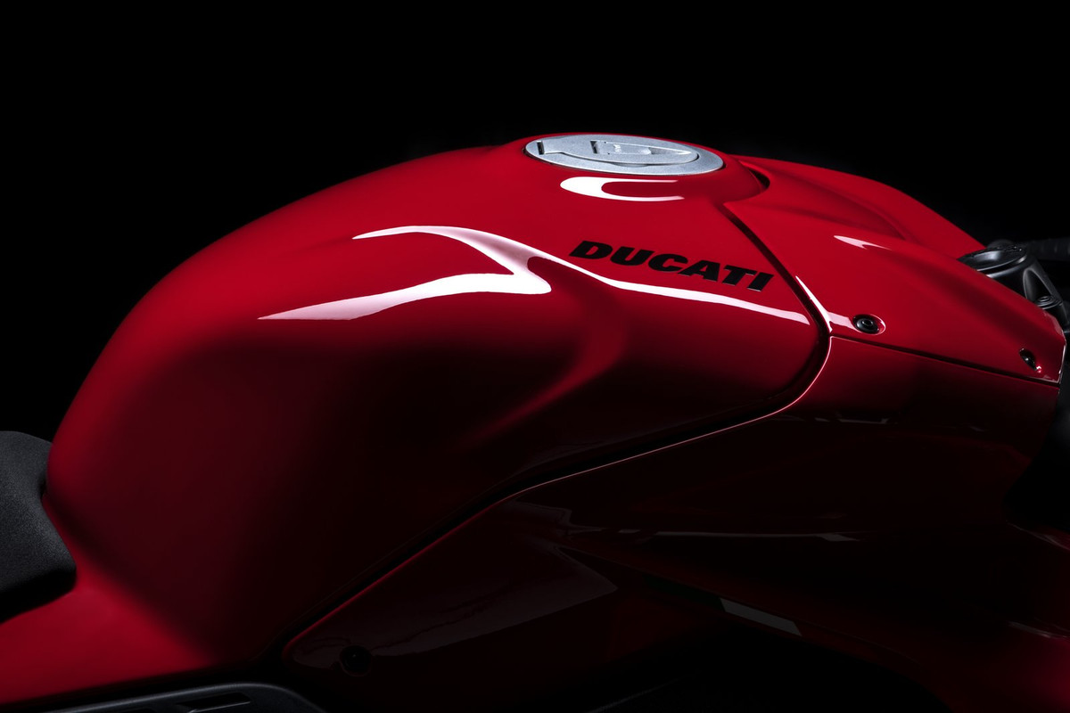 Супербайк Ducati Panigale V4 2022