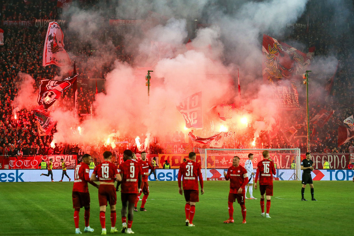 1-fc-kaiserslautern-fortuna-duesseldorf-2-bundesliga-2024-2025-32