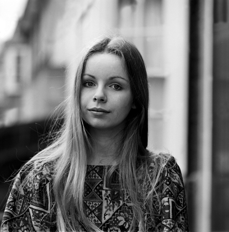 Lalla Ward a49