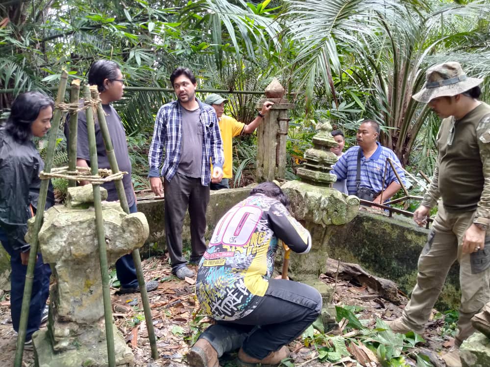 Makam Laksamana Aceh Di Kampung Pulau, Lambor Kiri
