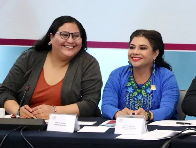 Respaldan senadores medidas por violencia de género contra dueño de TV Azteca