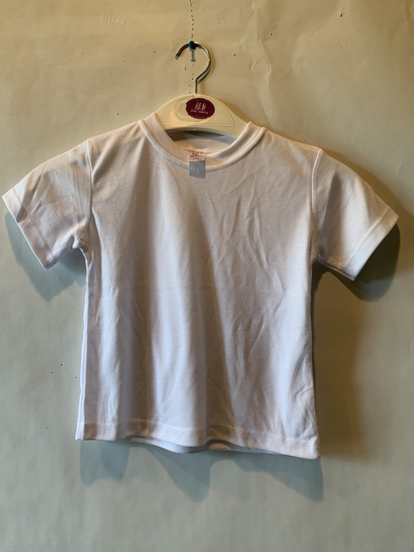 THE LAUGHING GIRAFFE BABY WHITE SHORT SLEEVE TSHIRT 6 PACK SIZE 18-24 MONTHS THE LAUGHING GIRAFFE BABY WHITE SHORT SLEEVE TSHIRT 6 PACK SIZE 18-24 MONTHS