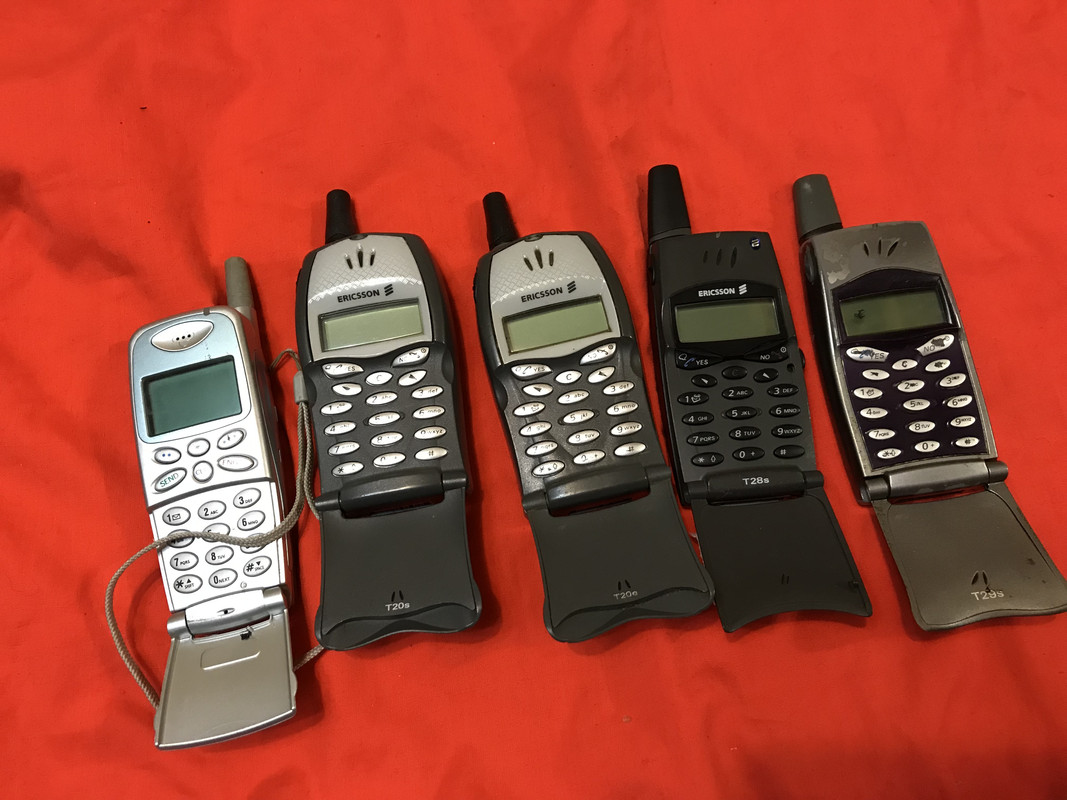 мобильные телефоны 90 годов. Motorola international 3300. мобильные телефоны 90 годов. мобильные телефоны 90 годов. Siemens s4.