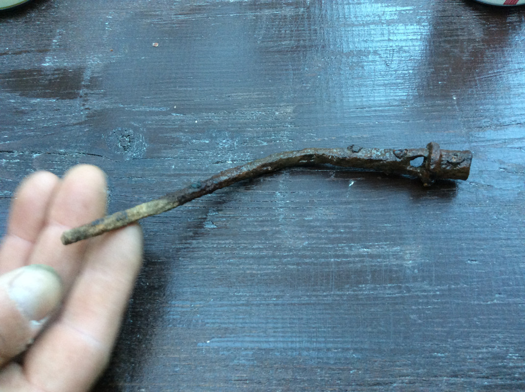 77842677-9EA0-40EA-9957-19152861C7F3