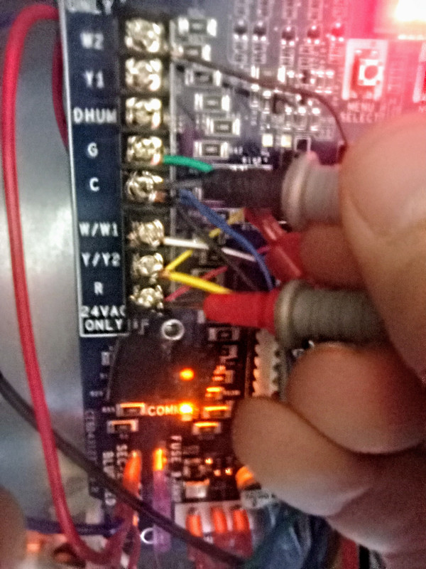 Measuring ~24 VAC between R and C terminals at furnace control board
