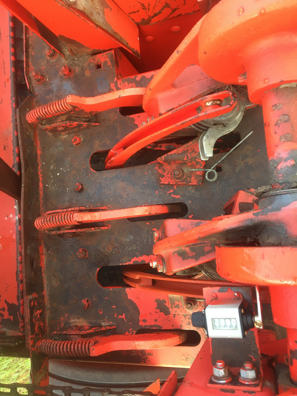 D19604D4-3B1C-4374-B315-B2B455D50579