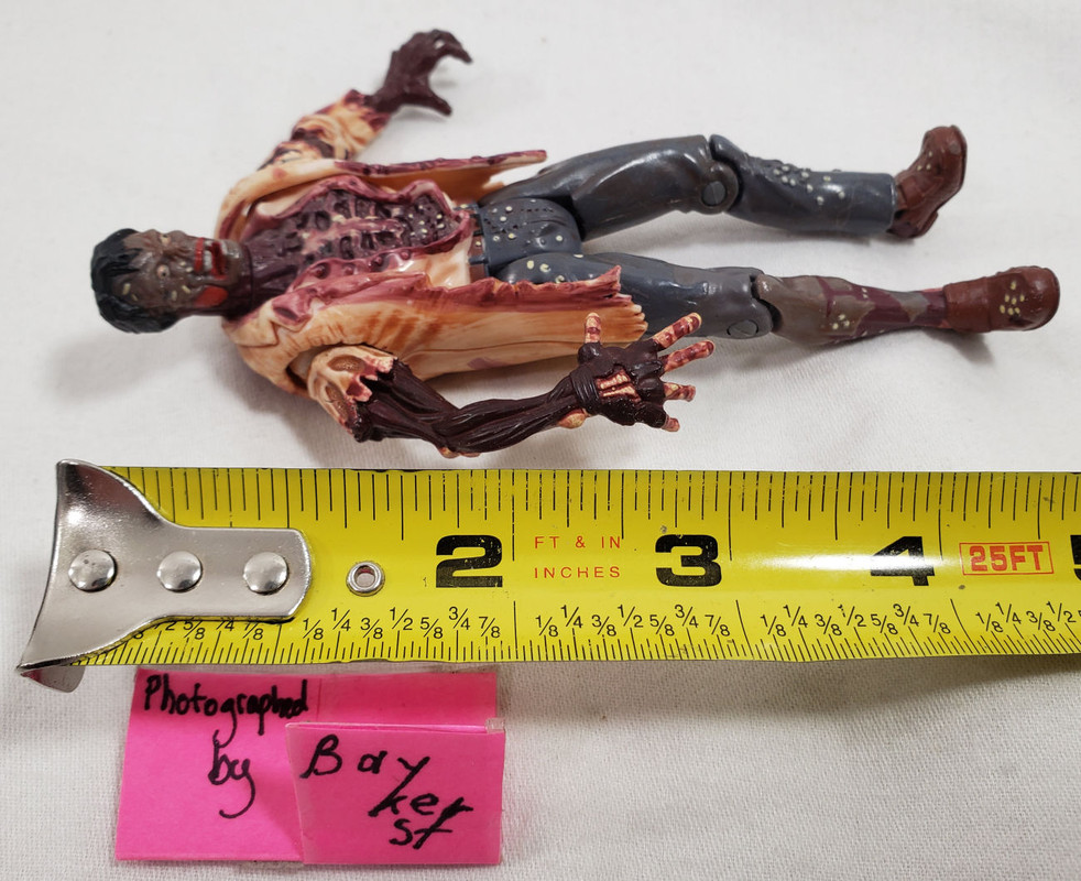 ゲームキャラクター RESIDENT EVIL ZOMBIE FOREST SPEYER Forest Speyer (Resident Evil) | Evil Resource