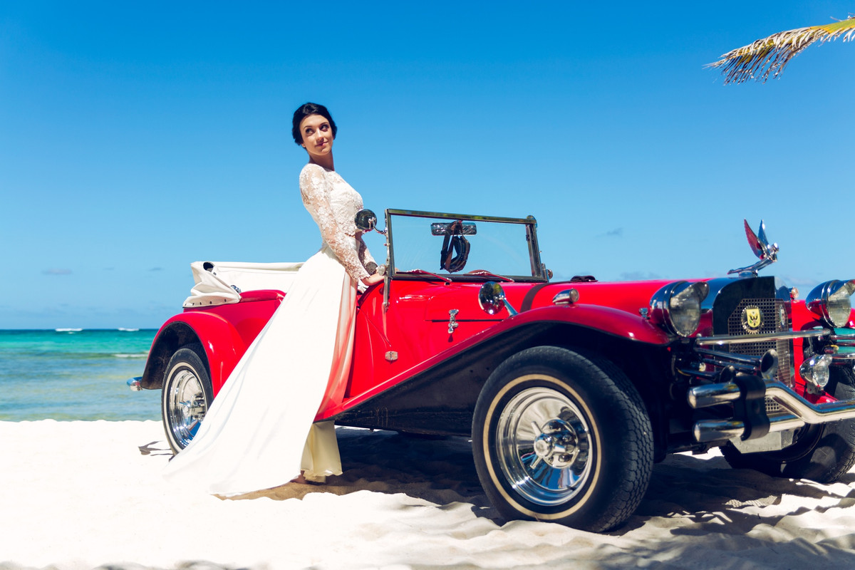 redvintagecarwithbride.jpg