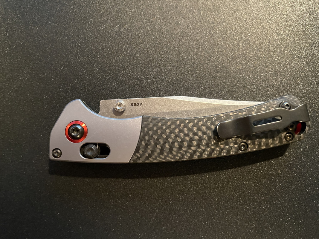 D29D5DA8-21E2-462D-A718-BE0B3876D32E