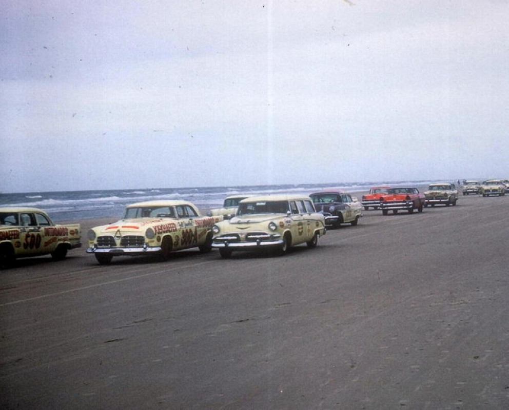 EF4B2F9C-EF7E-4B23-B972-CB8FEDDACE83