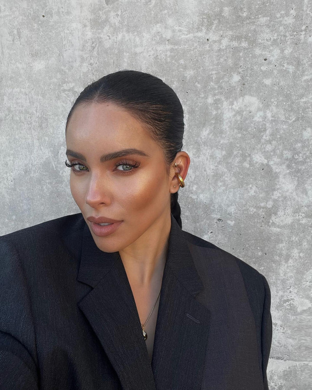 sherisecromwell posts 2022-12-06 09.05 Cl1Y_K9uL77_2_3 318547063_5859707757427131_228564630812952401