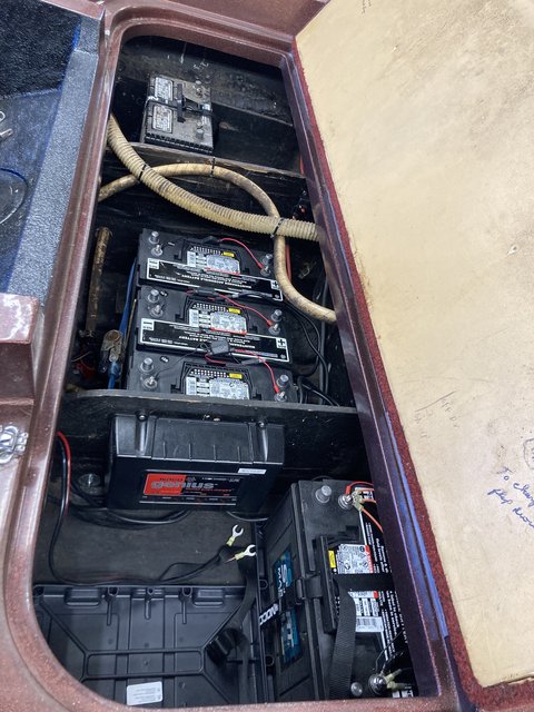 4DC5AB0B-E1F1-40C6-900C-F073414B34AC