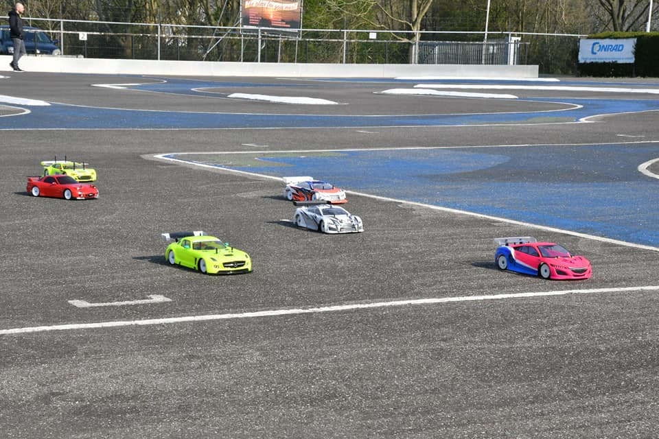 56466308-2615619465146353-58464358111882