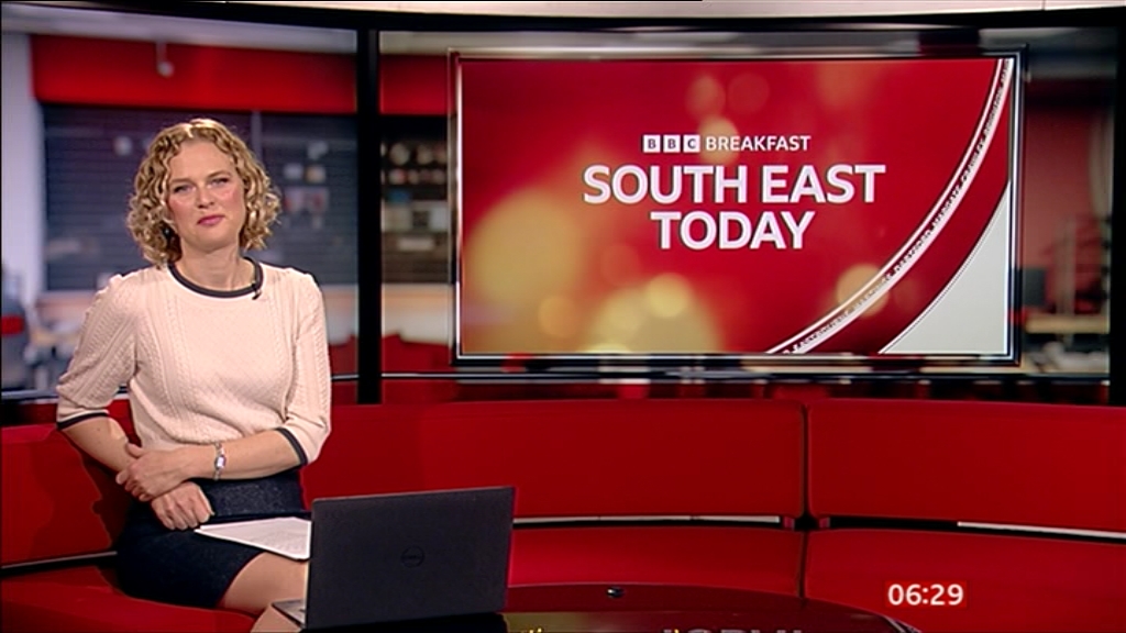 01.06 - 06.00.00 - Breakfast. The BBC's Breakfast programme features ....ts_snapshot_09.56.249