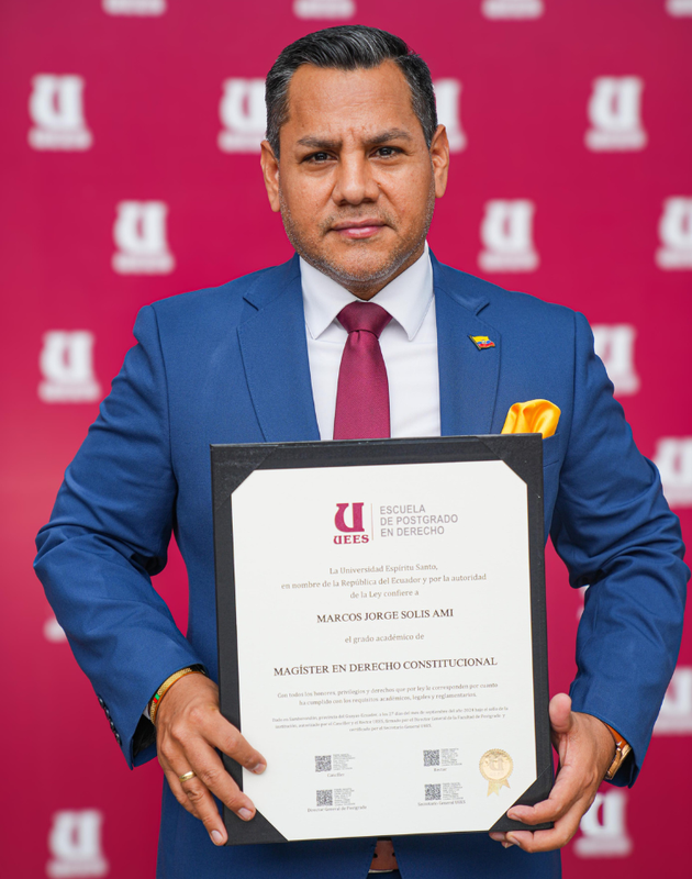 Ab. Marcos Solís (9)