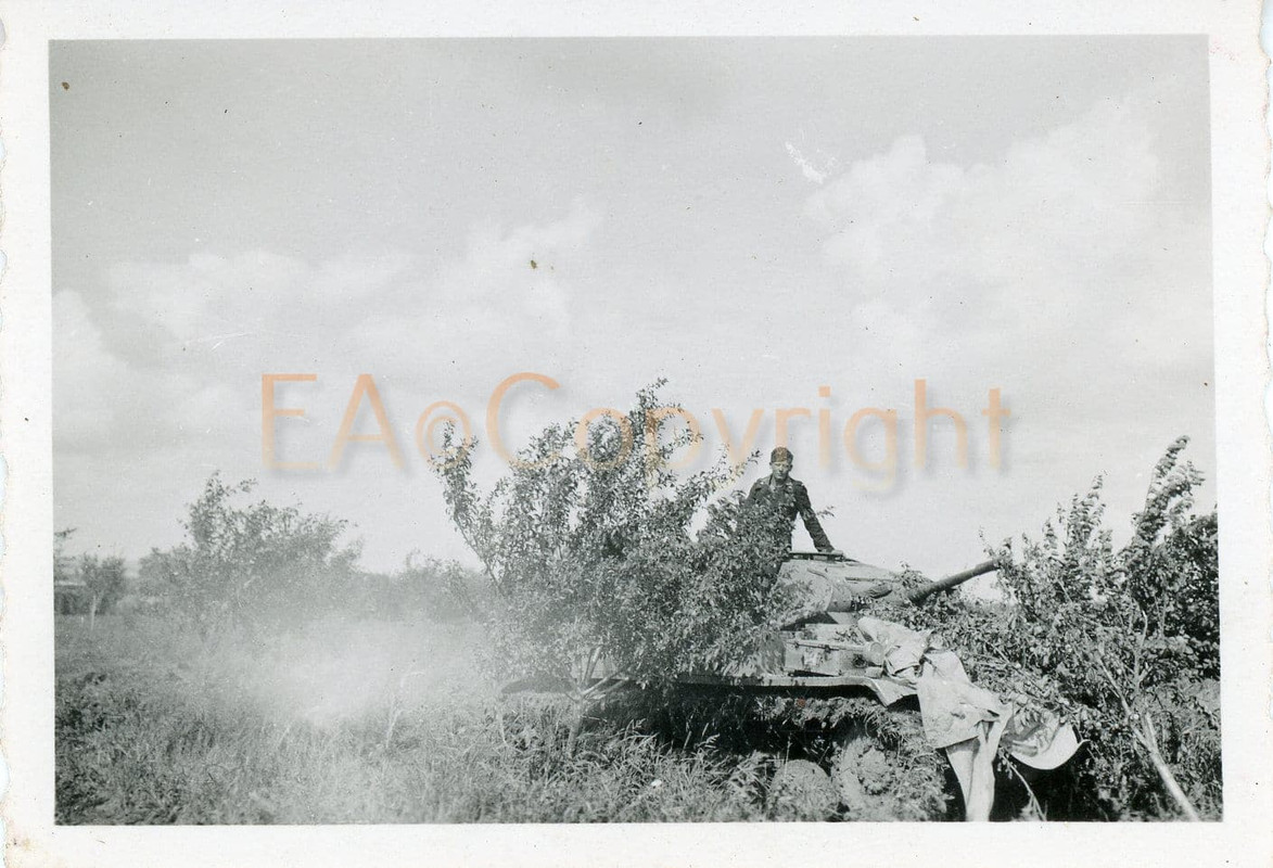 Russland Panzer Tank Camo Tarn Kämpfe Foto1