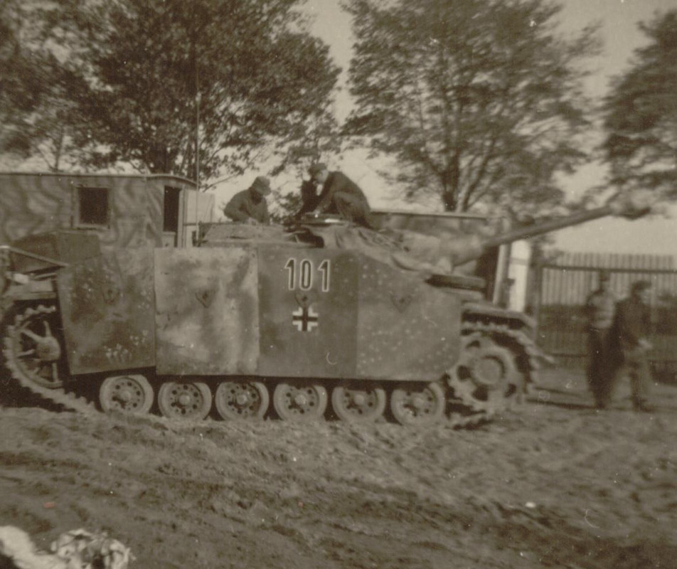 orig. Foto,deutsches Sturmgeschütz mit Schürzen,