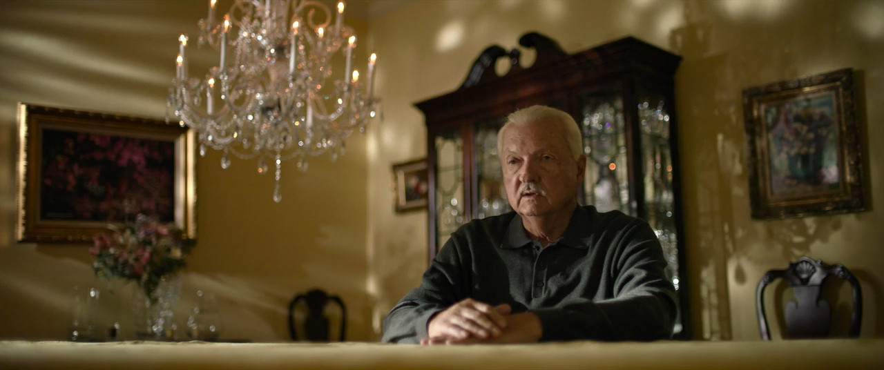 Cold Case: The Tylenol Murders (2025) Season 1 [Hindi + English] WebRip 480p 720p ESub - Complete Screenshot