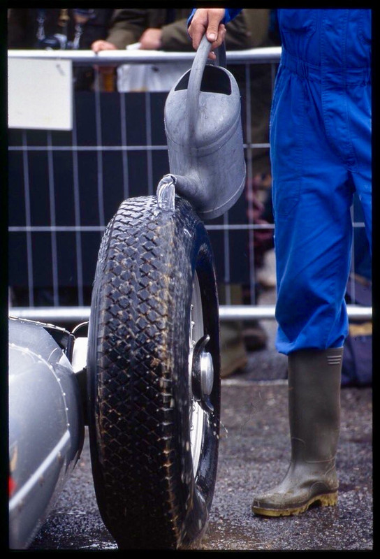 E5D2AD94-A151-4100-AF02-7053D010D248