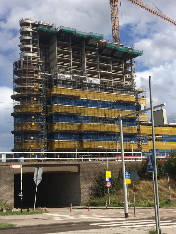 E1A5C797-10D5-4D62-86D4-26BB16298F14