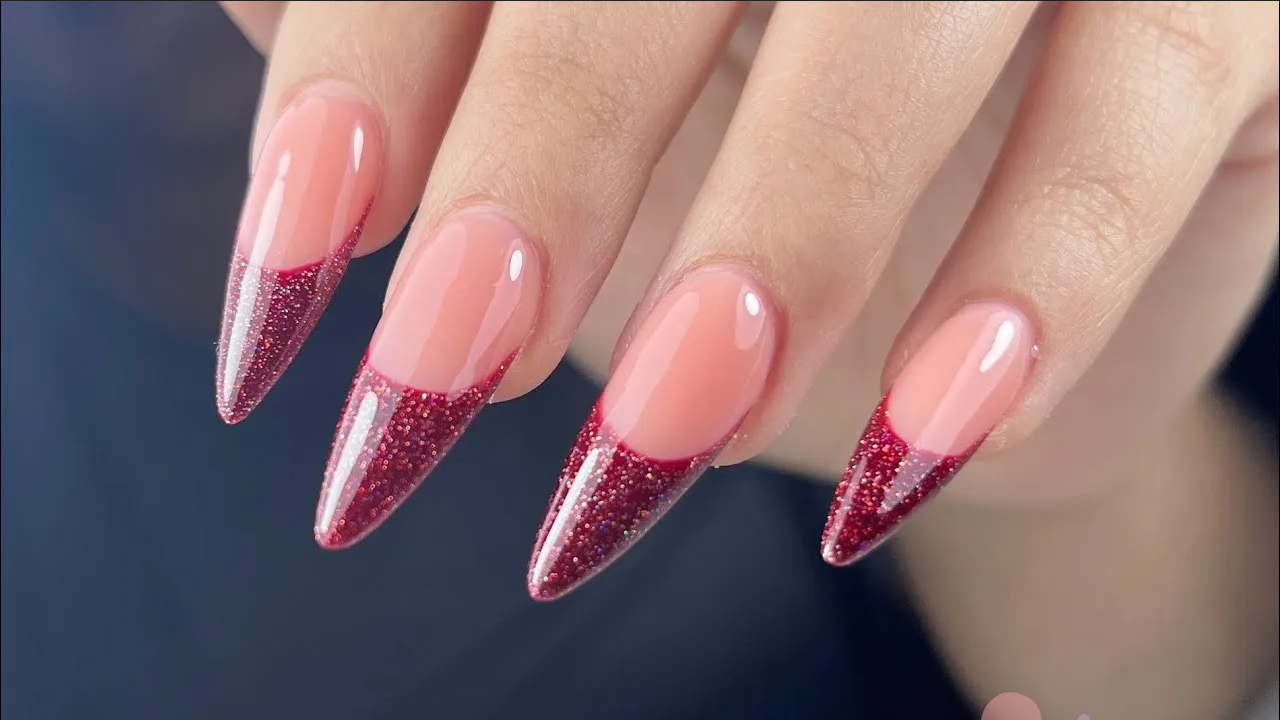 ¿Qué colores de uñas aplicar para atraer a tu alma gemela, según el Feng shui?