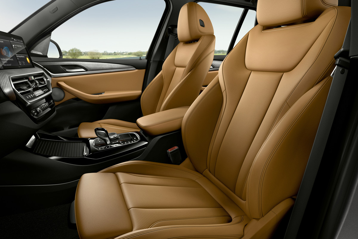 P90424708_highRes_the-new-bmw-x3-xdriv
