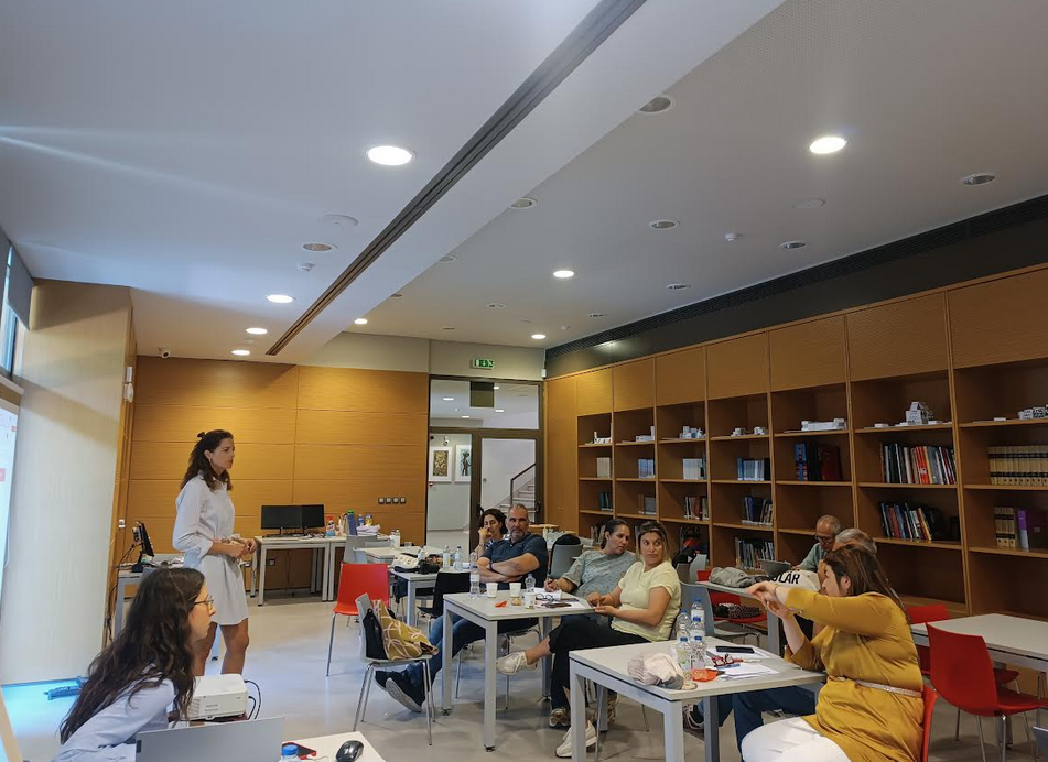 ΕΡΕΥΝΗΤΙΚΟ ΠΡΟΓΡΑΜΜΑ MED-GIAHS INTERREG EURO-MED: ΔΙΗΜΕΡΗ ΕΚΠΑΙΔΕΥΣΗ ΚΑΙ ΠΑΡΟΥΣΙΑΣΗ ΕΚΠΑΙΔΕΥΤΙΚΟΥ ΥΛΙΚΟΥ ΣΤΗ ΧΙΟ