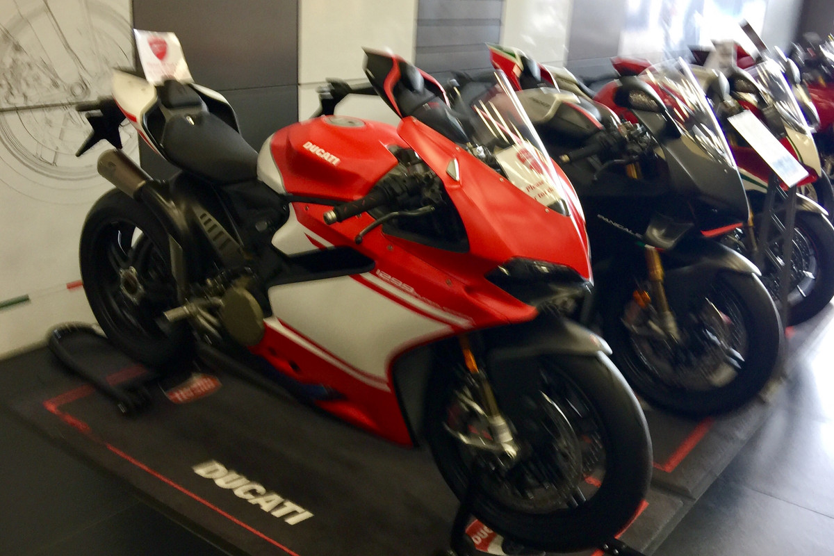 75275C2D-350F-4014-BDF8-FC9E94C2F96D