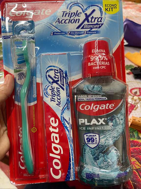 Aurrerá huatusco: kit Colgate 3pzas $33, esponjas, kit de baño y más 
