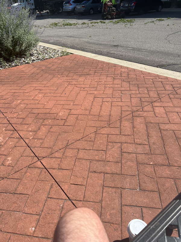 BBA01138-5FBC-4537-92B1-141321B2F0AC