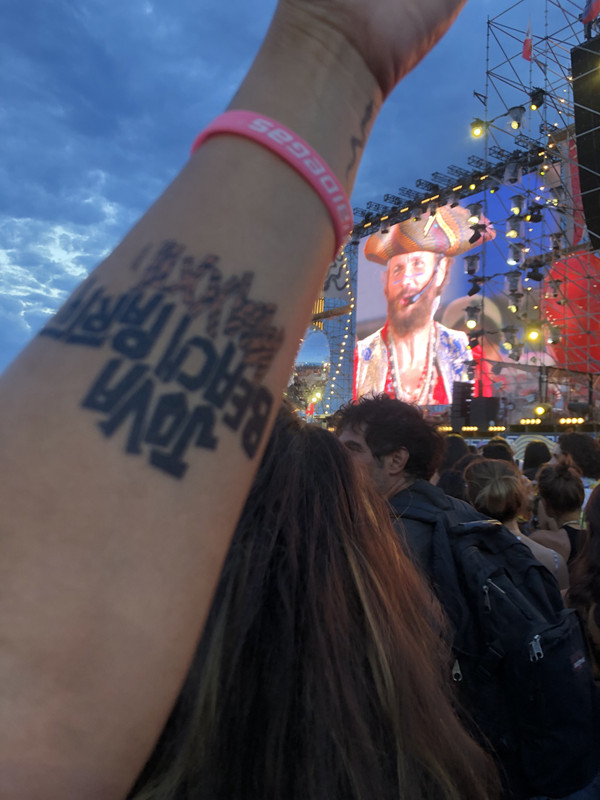 82BF5E90-1605-4CB0-A493-68B021F84FF3