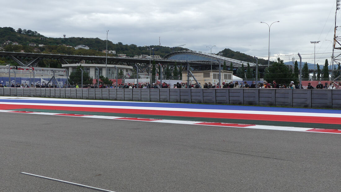 Impressionen-Formel-1-GP-Russland-Sotschi-Donnerstag-23-09-2021-169Gallery-28ea506c-1835093