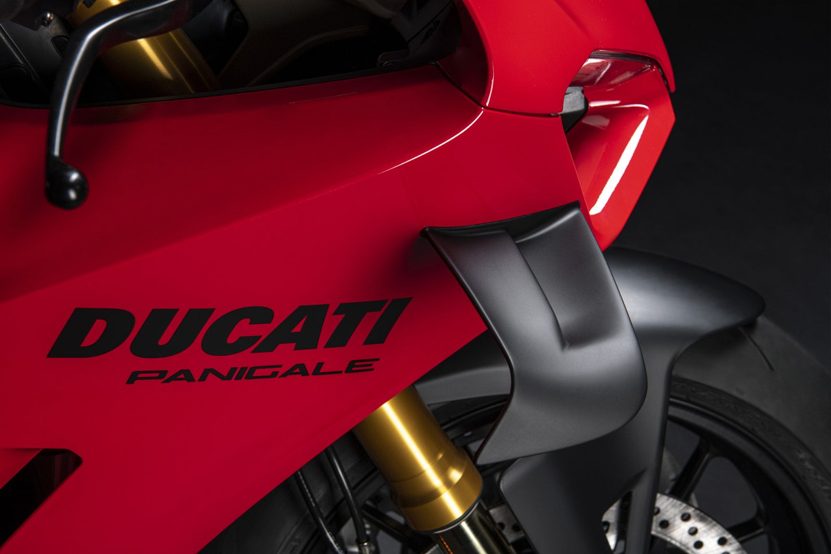 Супербайк Ducati Panigale V4 2022