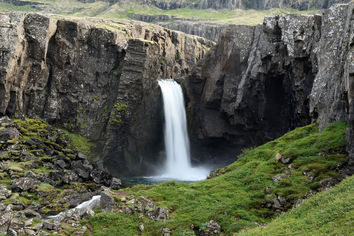 Sur y este: Hielo y sol - Iceland, Las fuerzas de la naturaleza (2021) (72)