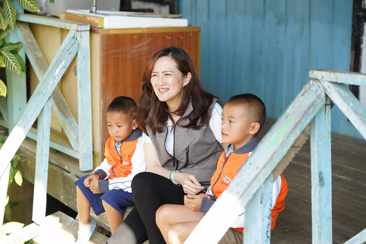 นางวราภรณ์ โอสถาพันธุ์ กรรมการรองผู้จัดการใหญ่อาวุโส บริษัทสยามคูโบต้าคอร์ปอเรชั่น จำกัด  (4)