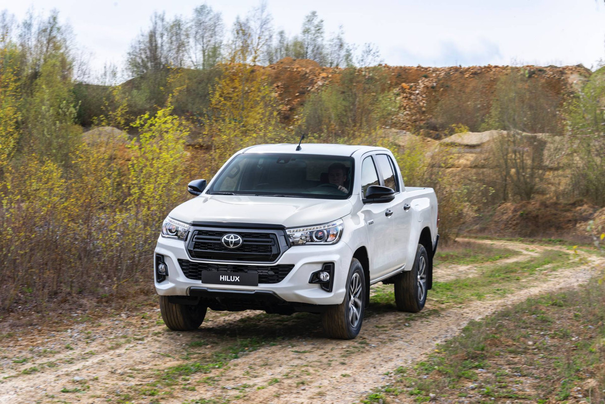 Toyota Hilux 2019 Special Edition (17)